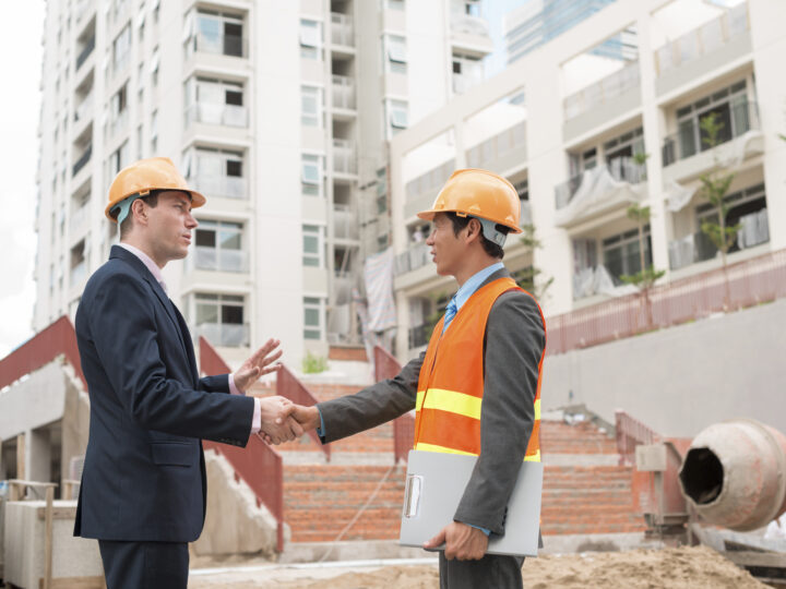 What Are the Key Responsibilities of a General Contractor?