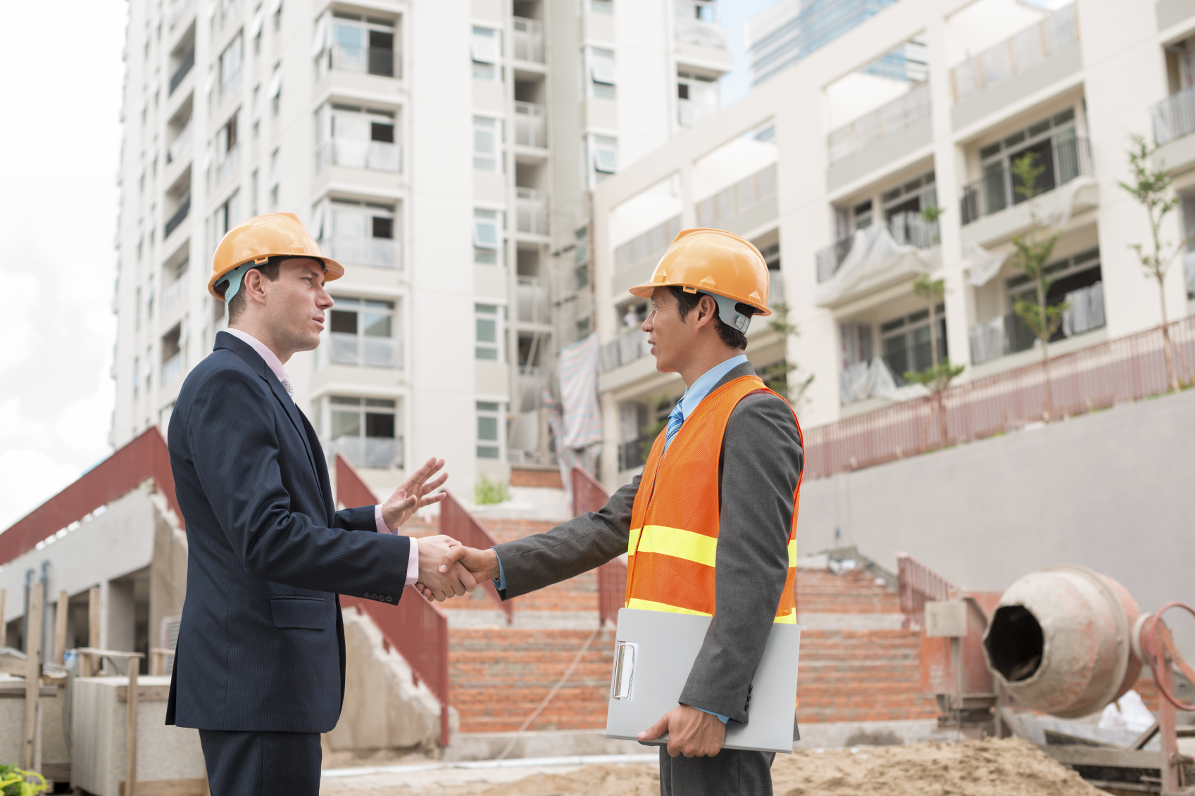 What Are the Key Responsibilities of a General Contractor? 1 What Are the Key Responsibilities of a General Contractor?