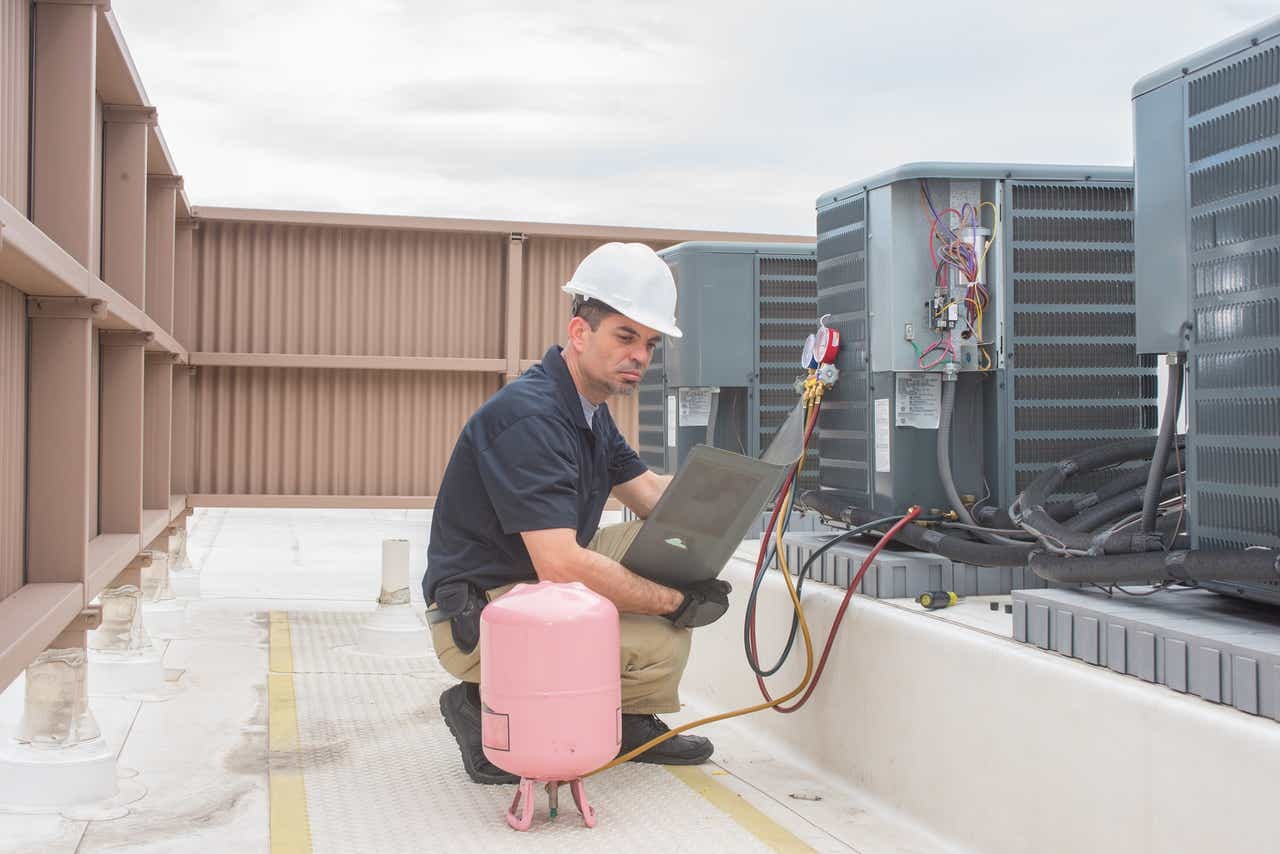 How Quickly Can American Home Water & Air Respond to Emergency AC Repair Requests in Phoenix, AZ? 1 How Quickly Can American Home Water & Air Respond to Emergency AC Repair Requests in Phoenix, AZ?