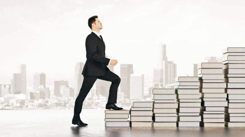 How Do Real Estate Courses Prepare You for Licensing Exams?