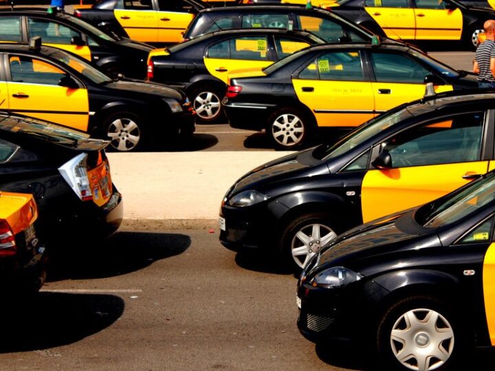 Taxis in Barcelona: What Tourists Need to Know