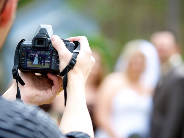 Choosing the Right Photographer for Wedding Day Perfection