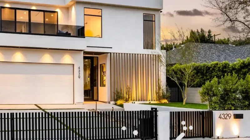What Challenges Are Buyers and Sellers Facing in the Wide Bay Market?