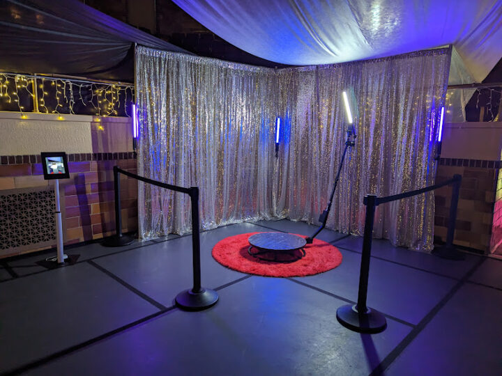 What Makes Party Photos More Fun and Memorable Today?