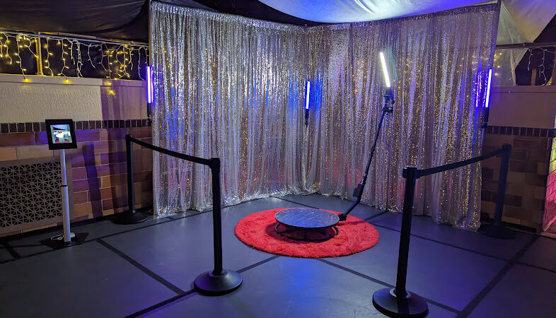 What Makes Party Photos More Fun and Memorable Today?