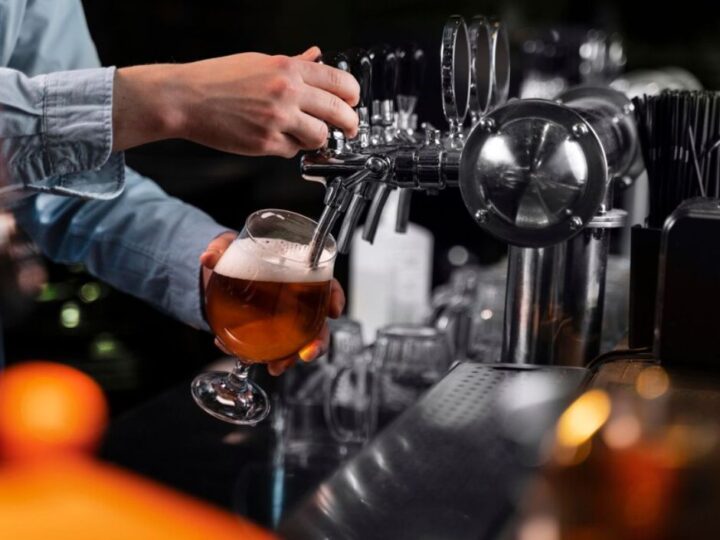 What Are the Best Food Pairings to Complement Different Types of Craft Beer?