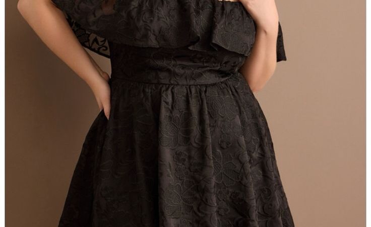 Unleashing Elegance and Edge: The Plus Size Black Gothic Dress