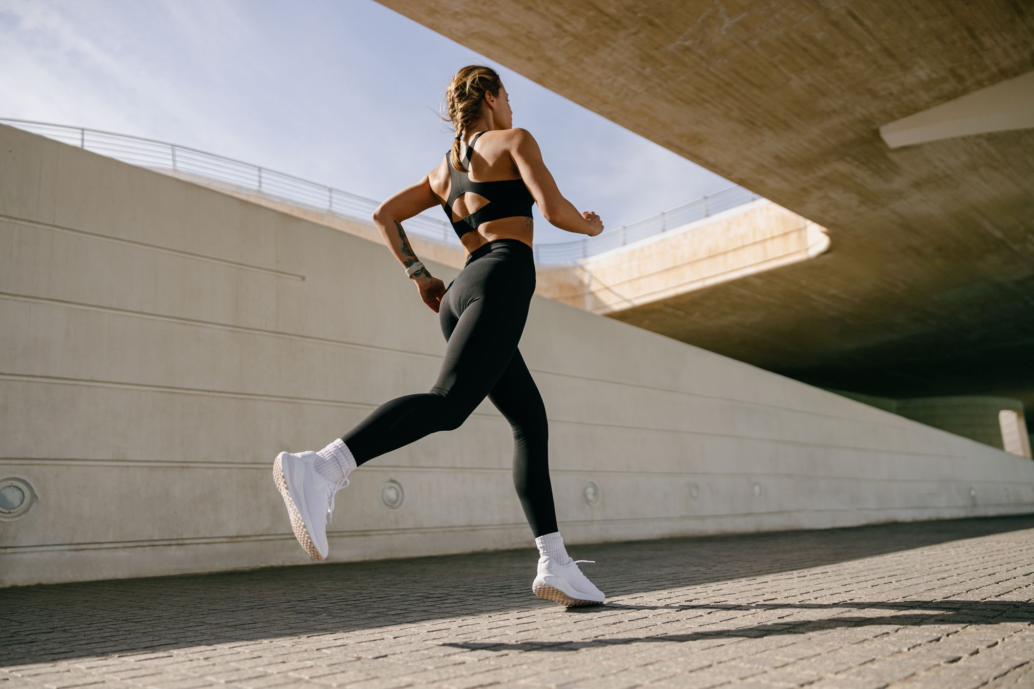Zone 2 Workouts Explained: The Fat-Burning Fitness Trend You Can Actually Stick To 1 Zone 2 Workouts Explained: The Fat-Burning Fitness Trend You Can Actually Stick To
