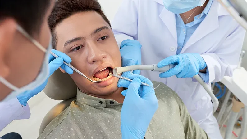 How Does an Albany Dentist Ensure Comfortable and Painless Treatments?