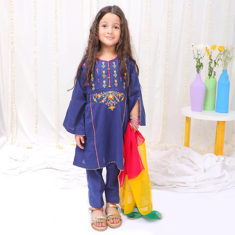 Elegant Party & Casual Wear Suits for Girls – Shop Latest Styles 1 Elegant Party & Casual Wear Suits for Girls – Shop Latest Styles