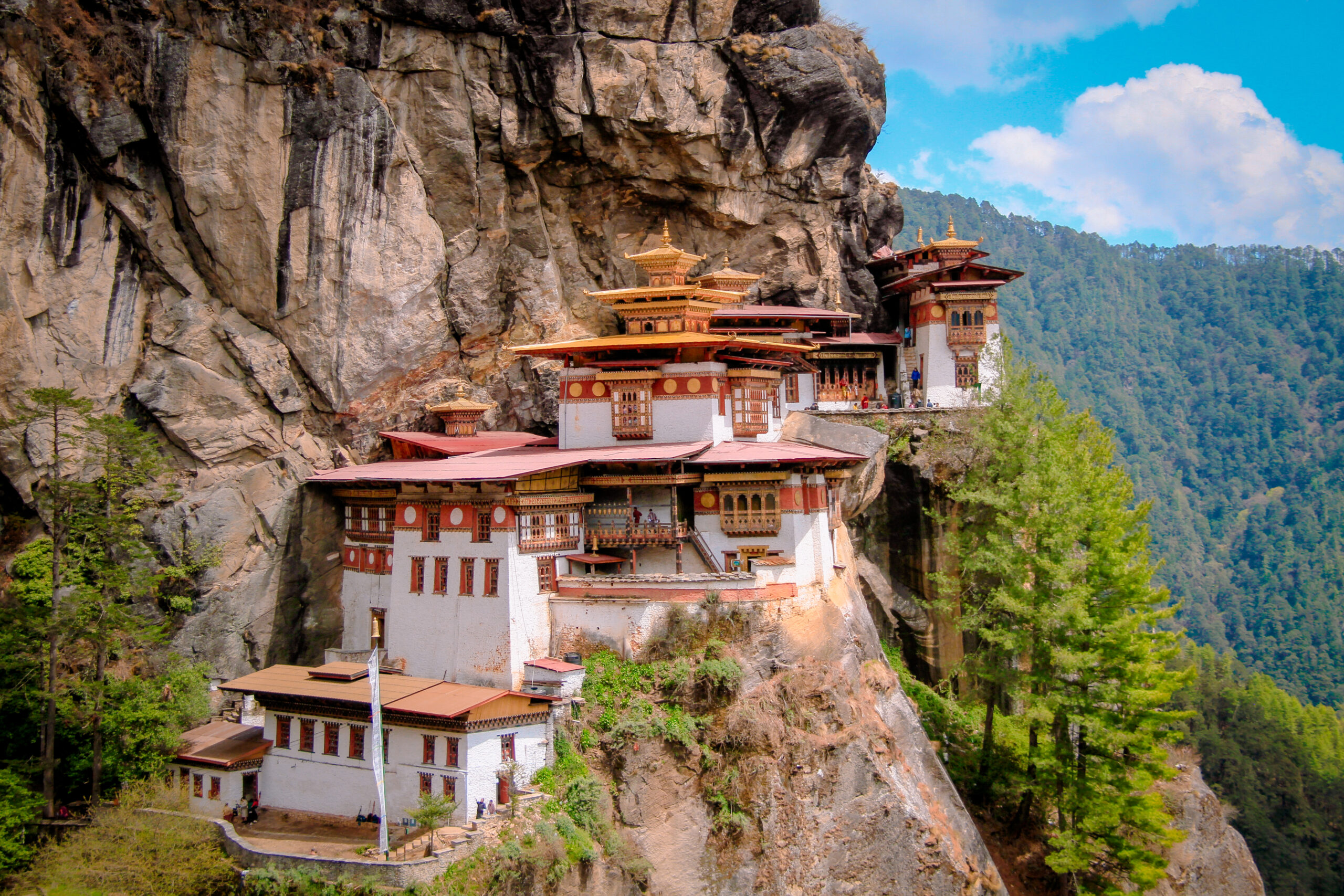 Travel Packages for Bhutan: Discover the Land of Happiness