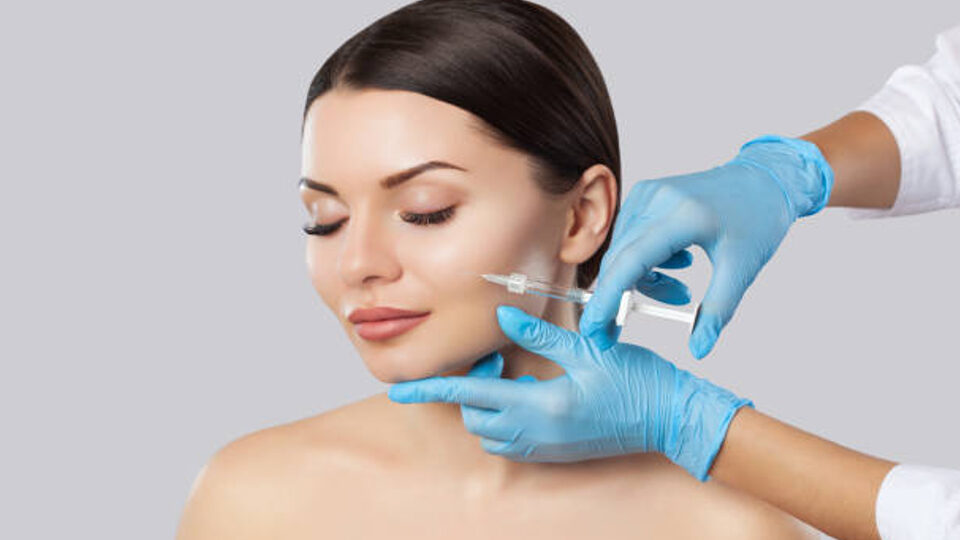 The Benefits of Temple Dermal Fillers for Facial Rejuvenation
