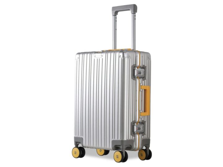8 Essential Things to Consider When Buying Travel Bags