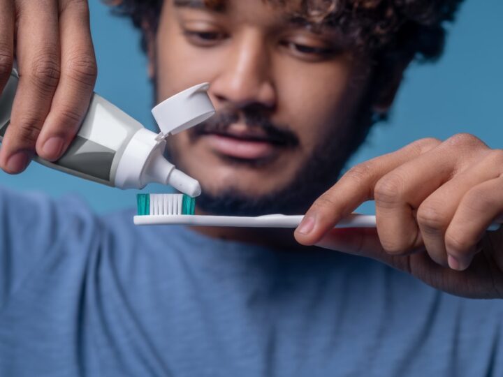 Why People Are Moving Away From Fluoride Toothpaste