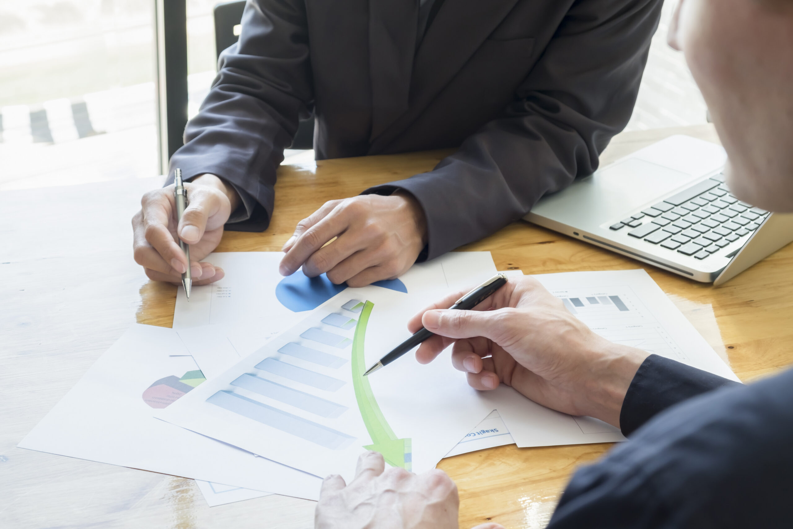 Business Valuation Key Approaches and When to Use Them 1 Business Valuation Key Approaches and When to Use Them