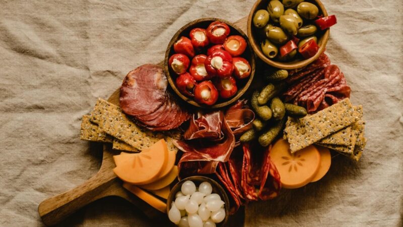 The Modern Entertainer’s Guide To Crafting The Perfect Charcuterie Cheese And Meat Board