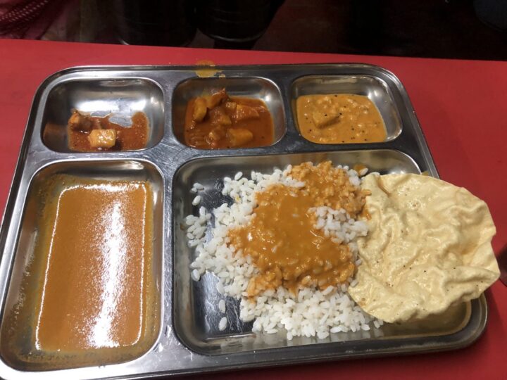 Can Giri Manjas Offer the Ultimate Coastal Dining Experience?