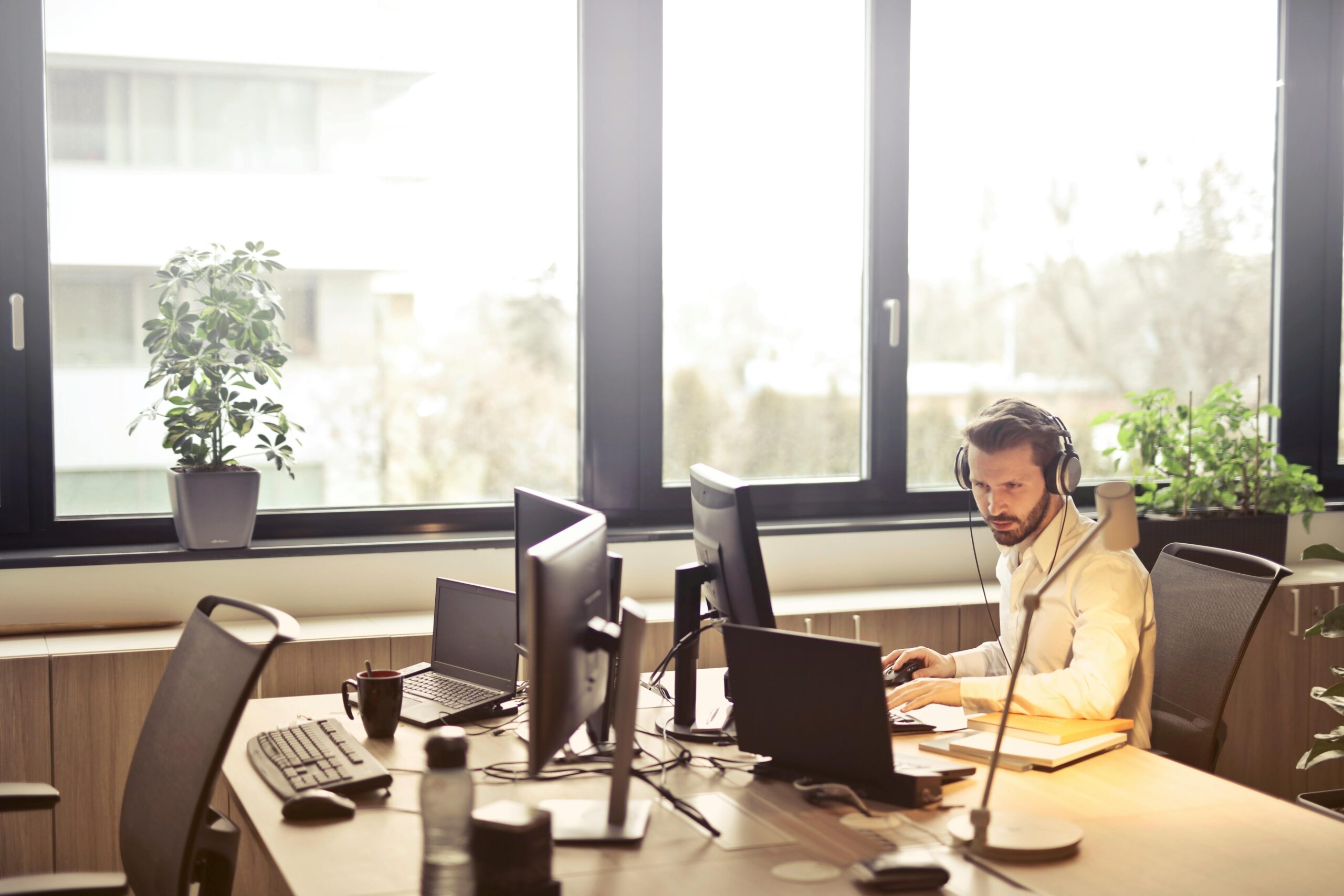 HatchTechs UK – The IT Company in the UK Businesses Trust for Future-Ready Solutions