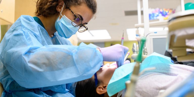 What Qualities Make the Best Dentist in NYC Stand Out?