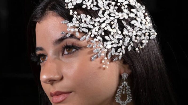 Choosing the Perfect Bridal Party Hair Accessories for a Picture-Perfect Wedding