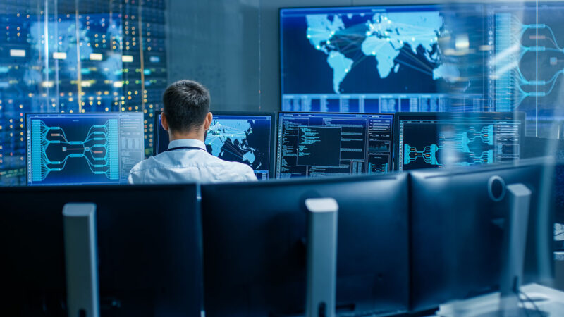Microsoft 365 Migration Strategy: On-Premises vs. Cloud-First Approach