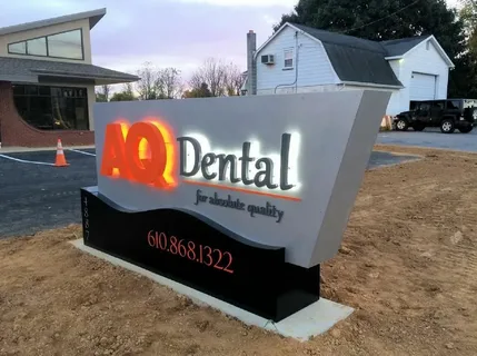 Outdoor Signage in UAE Custom Signs for Business