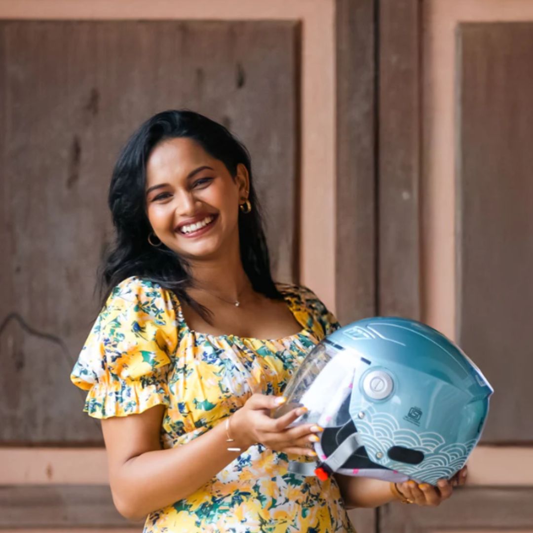 Tvarra Helmets : Why It’s the Best Choice for Women Scooty Riders 1 Tvarra Helmets : Why It’s the Best Choice for Women Scooty Riders