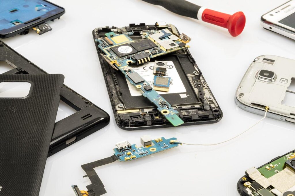 Mobile Phone Repair in Louisville 3 cell phone repair2