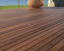 Which Hardscape Elements Enhance Outdoor Living for Families?