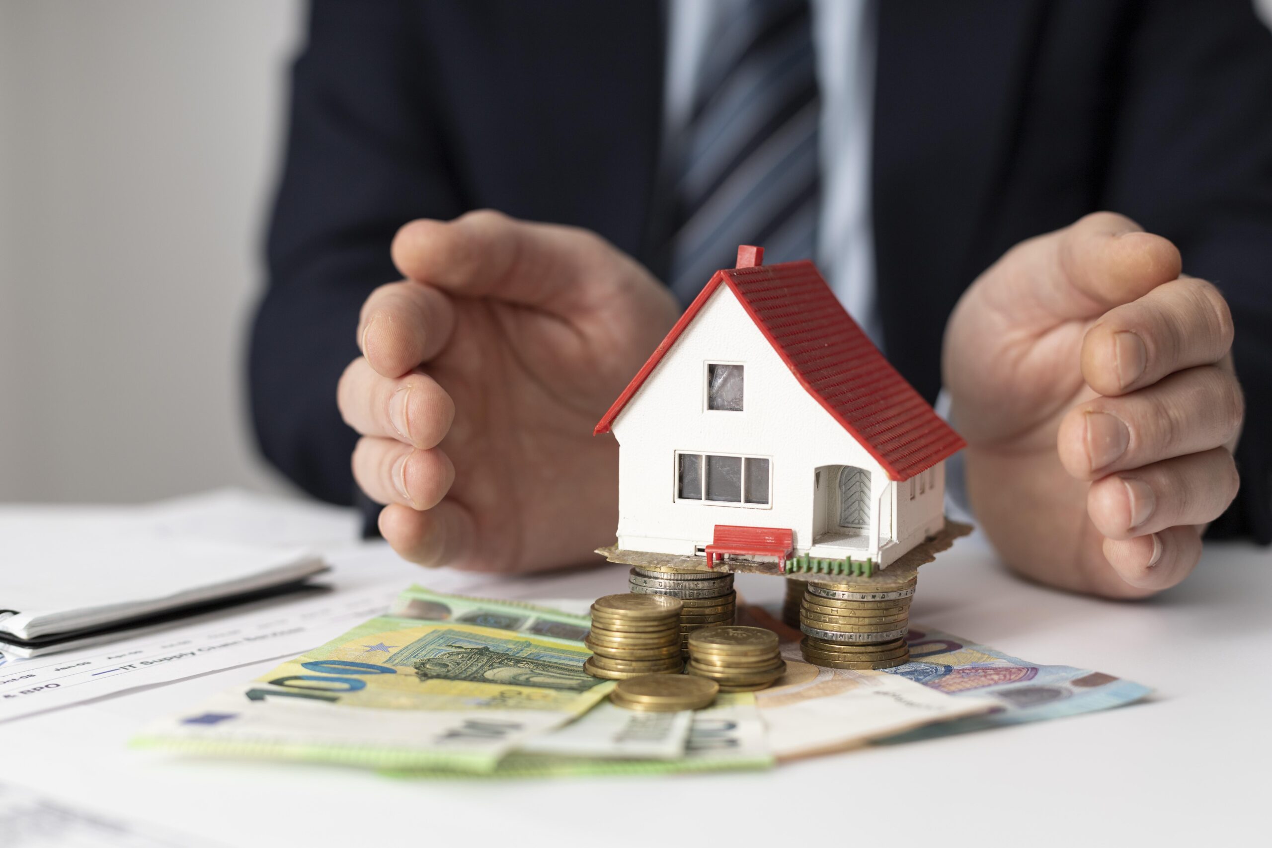 Real Estate Investment Strategies for Long-Term Wealth 1 Real Estate Investment Strategies for Long-Term Wealth