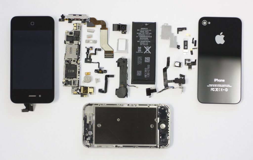 iphone repair in delhi 1