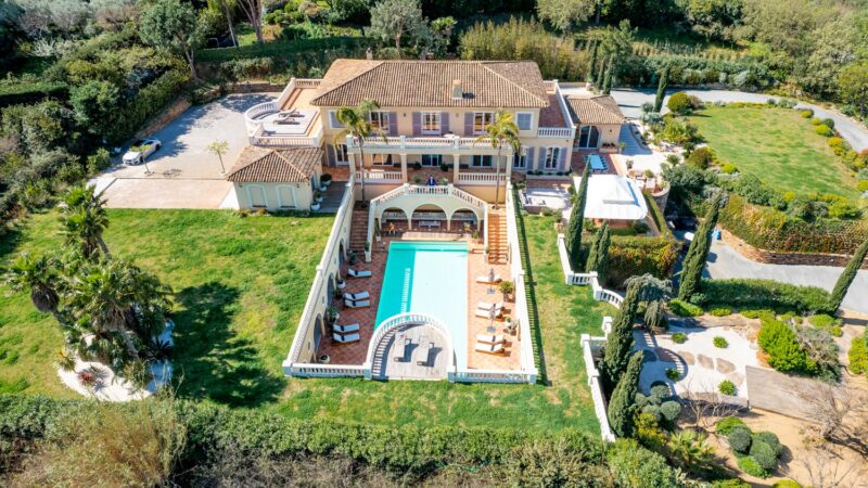 Why Choosing a Villa in Ramatuelle Can Redefine Your Holiday Experience