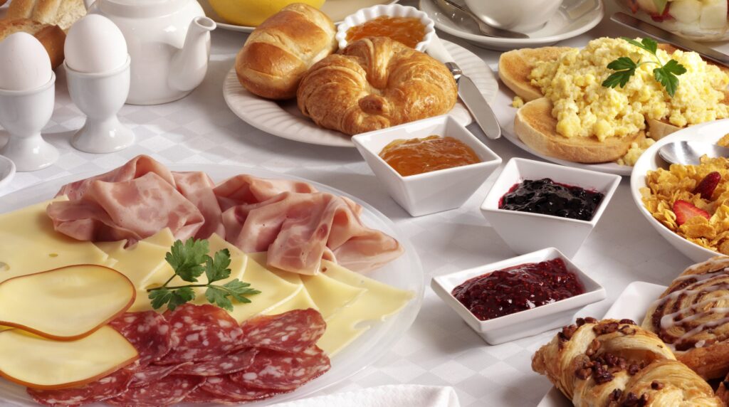 Morning tables: Discover affordable breakfast spots and top menus in Dubai