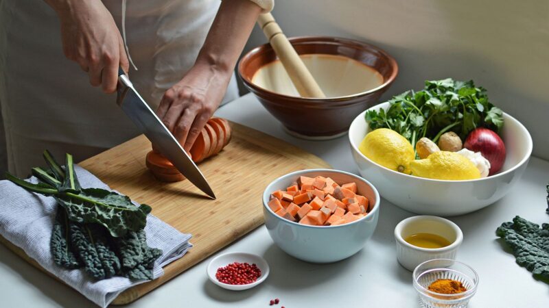 Simple Home-Cooked Meals: Delicious Solutions for Busy Lives