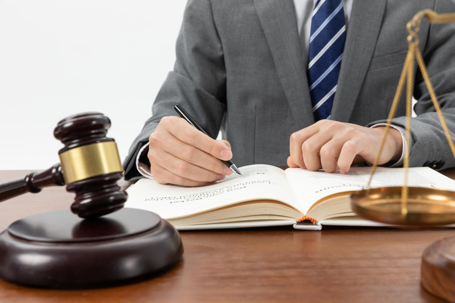 Why Should You Hire a Personal Injury Lawyer Boca Residents Trust?