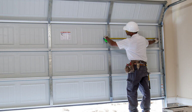 Best Overhead Garage Door Repair in Chicago, IL | Professional and Affordable Service