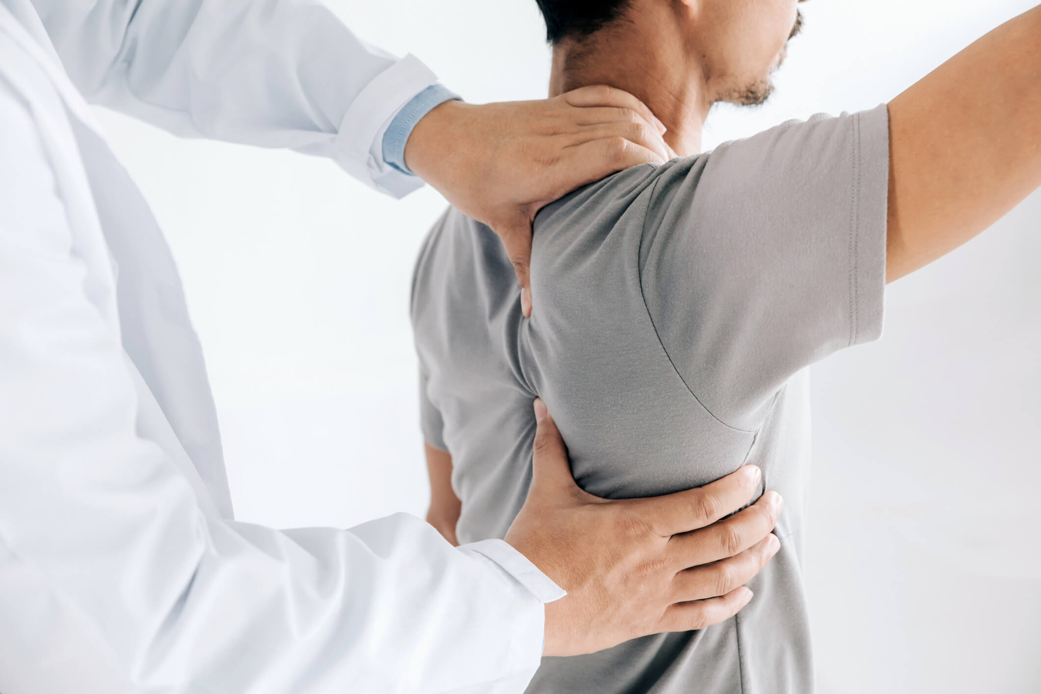 How Can You Choose the Best Back Pain Specialist in New Jersey for Your Needs?