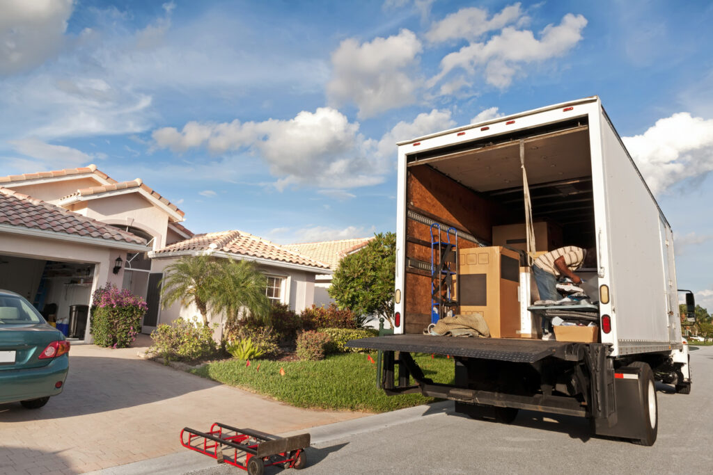 Moving Services St Petersburg