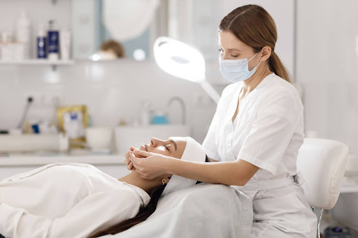 Top Benefits of Visiting a Med Spa for Wellness and Beauty