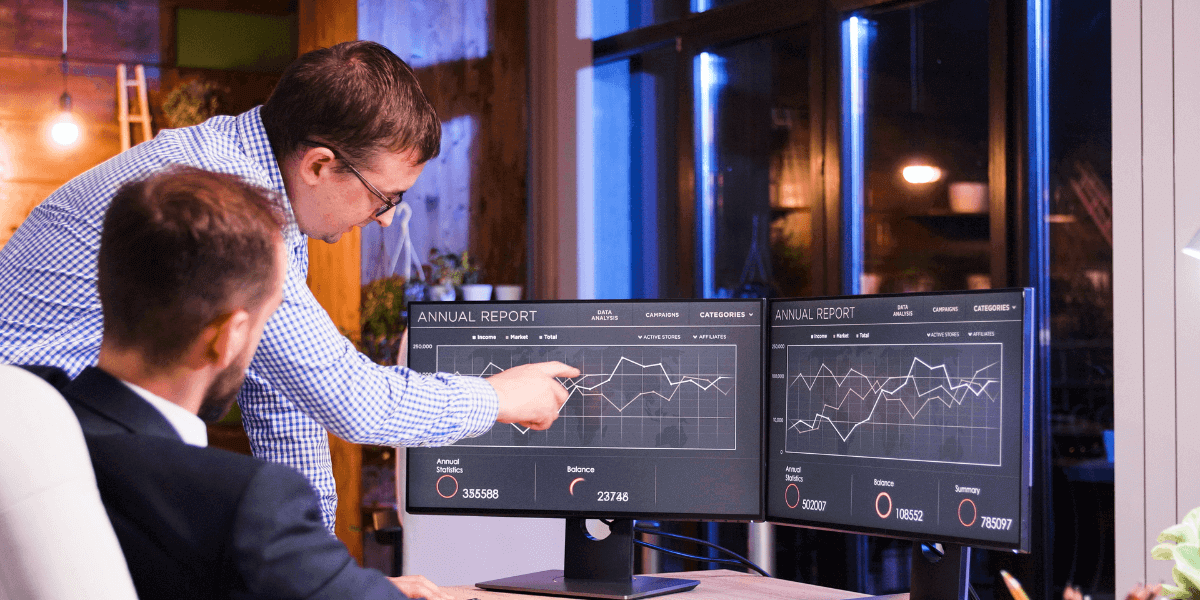 How Online Financial Advisor Services Drive Steady Wealth Growth?