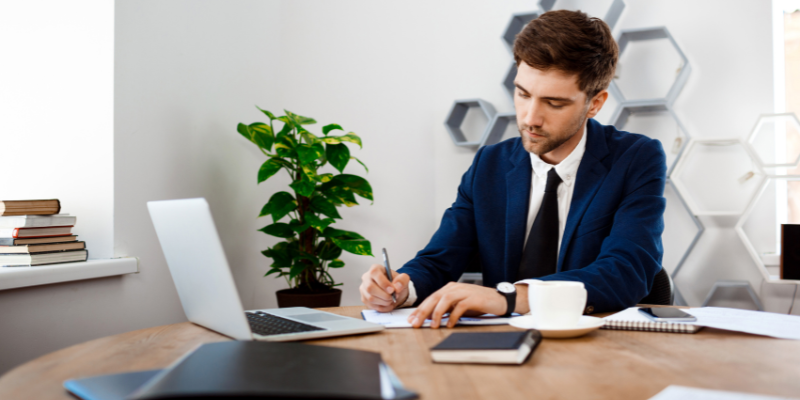 How to Structure Your Investments and Superannuation as an Expat