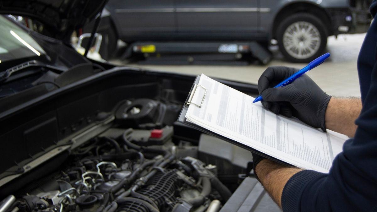 How Often Do You Need Logbook Servicing in Perth? 1 How Often Do You Need Logbook Servicing in Perth?