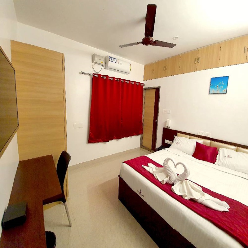 Discover Premier Hotels in Bangalore Near Airport 2 Room Image