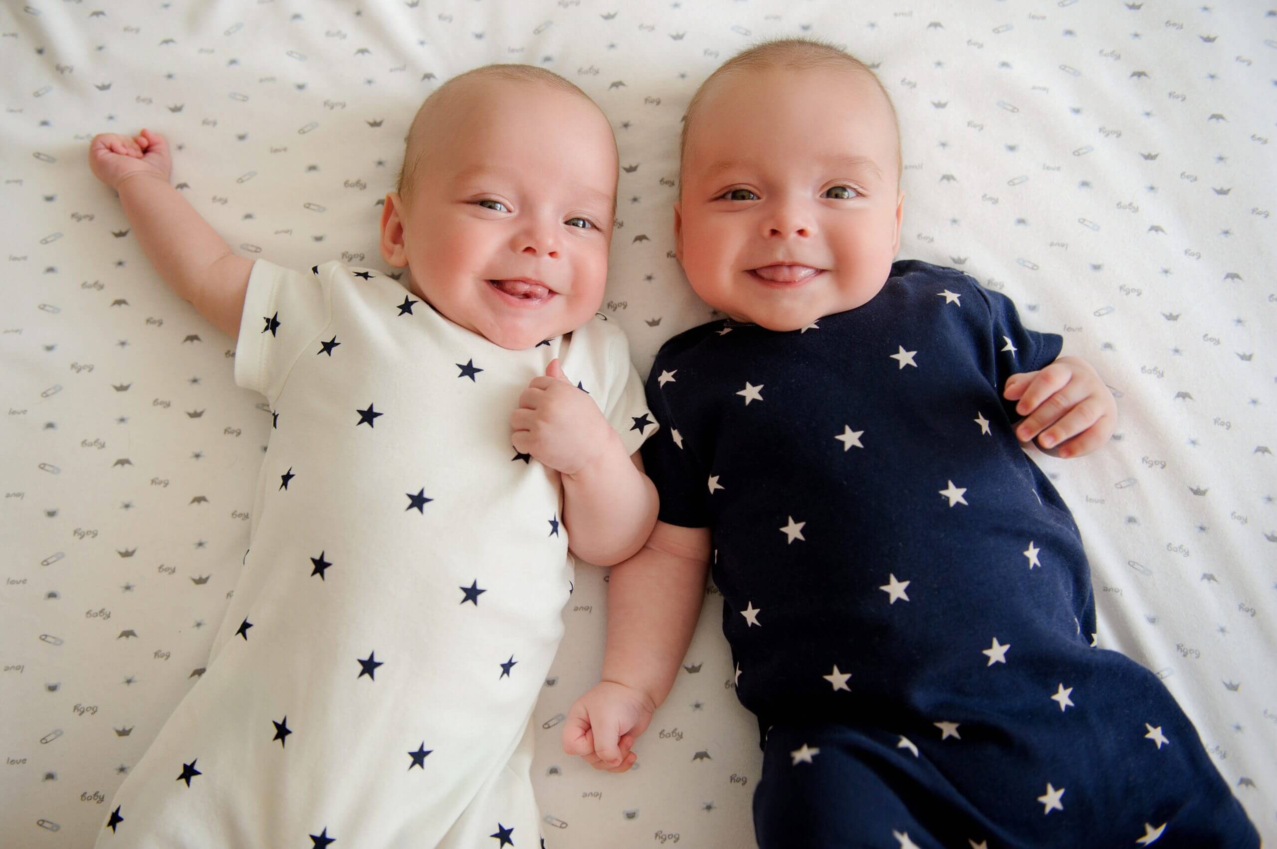 How Do You Choose Comfortable Outfits for Boy and Girl Twins?